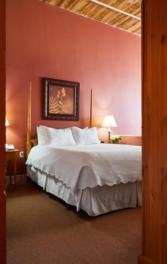 The Historic Brookstown Inn - thumb 18