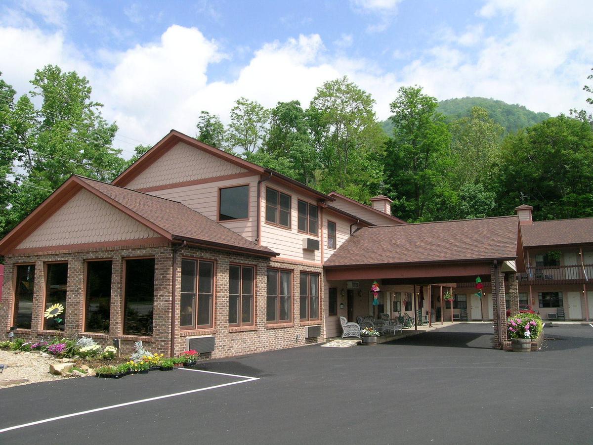 Jonathan Creek Inn And Villas - thumb 0