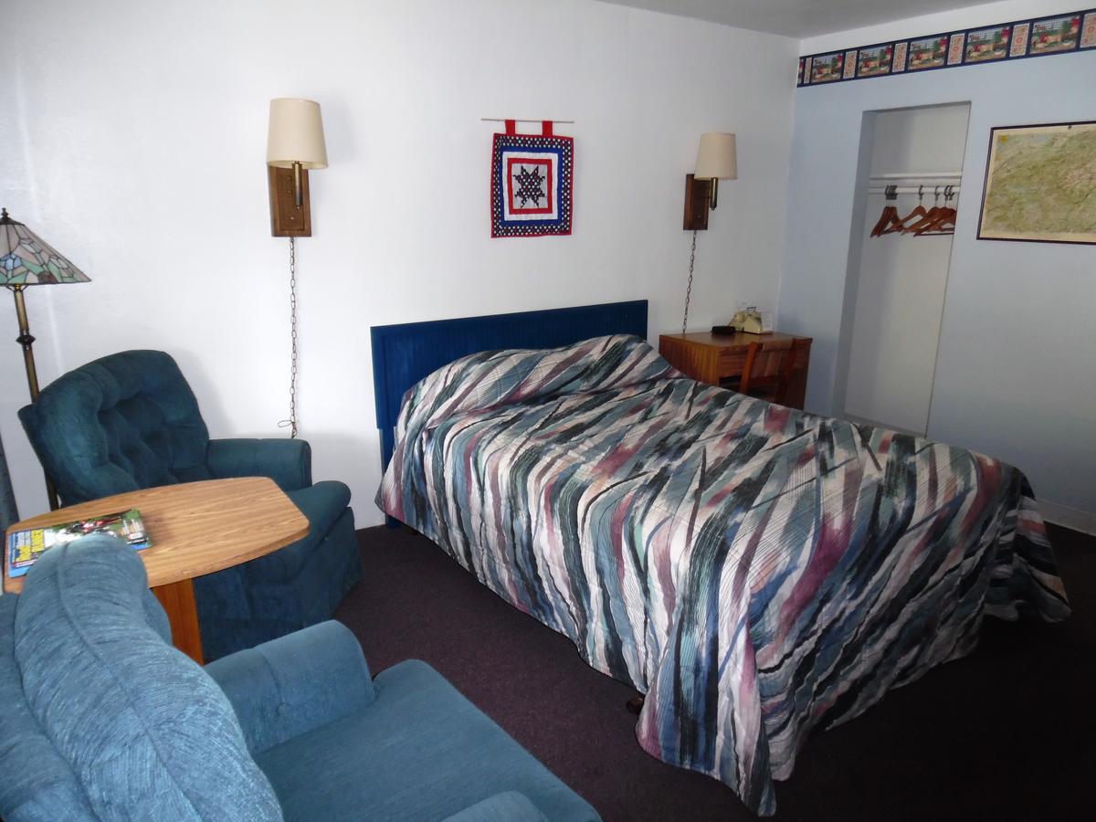 Laurel Park Inn - thumb 12