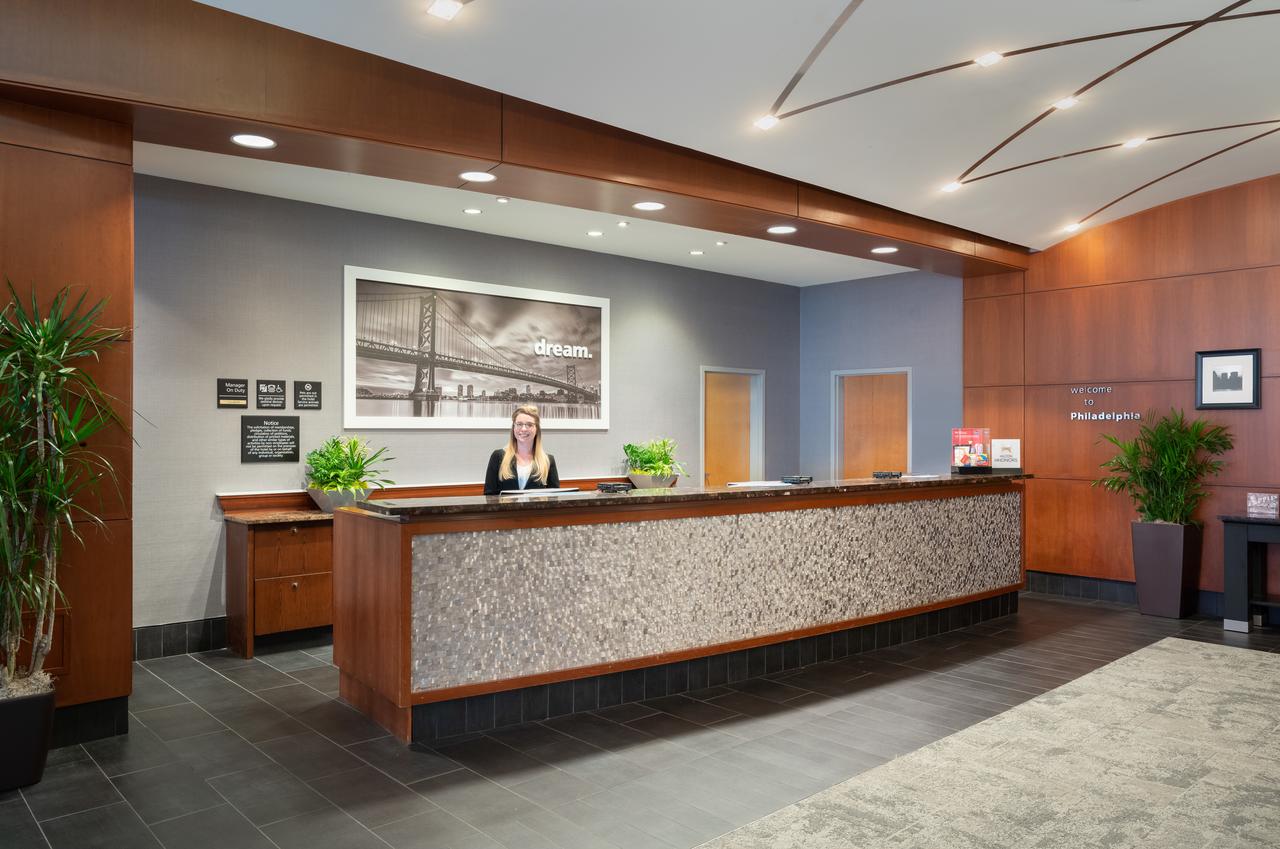 Hampton Inn Philadelphia Center City-Convention Center - thumb 2