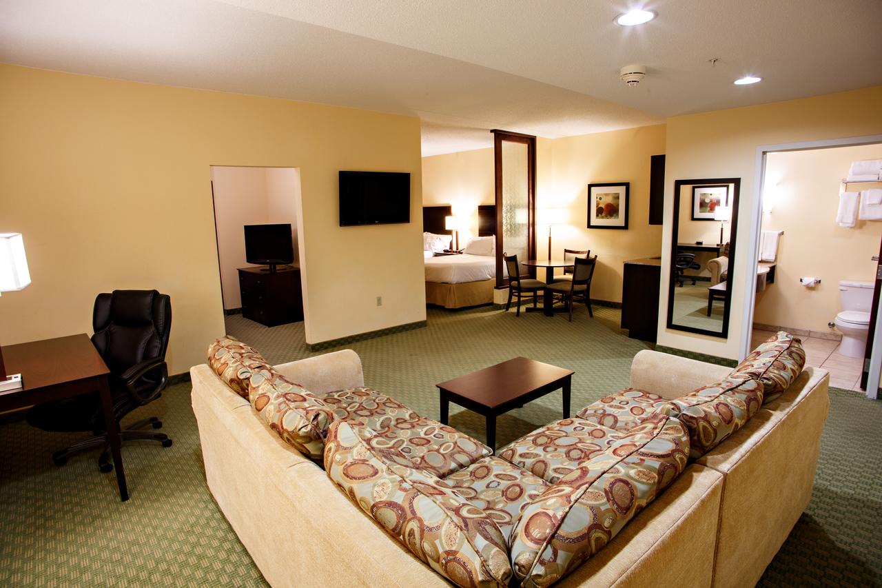 Holiday Inn Express Harrisburg West - thumb 8