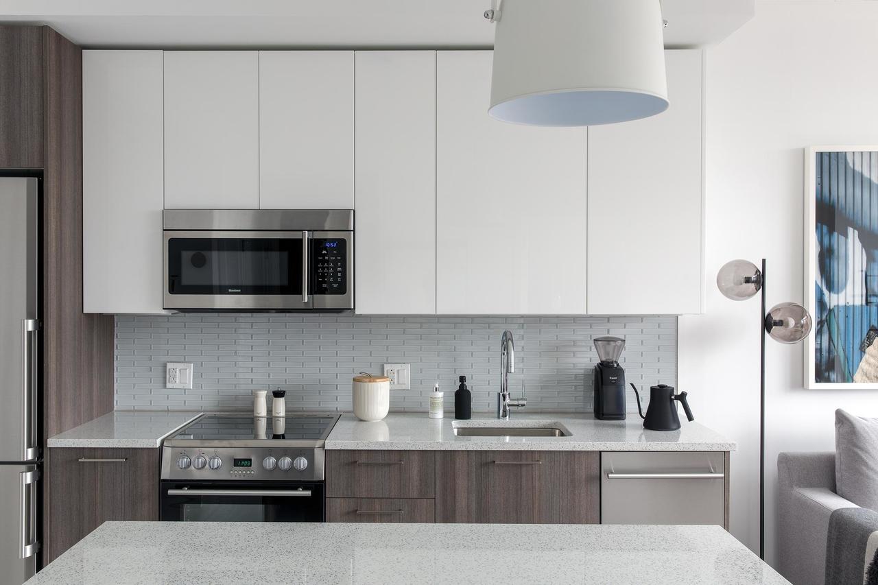 Captivating 1BR City Center W/ Gym - thumb 5