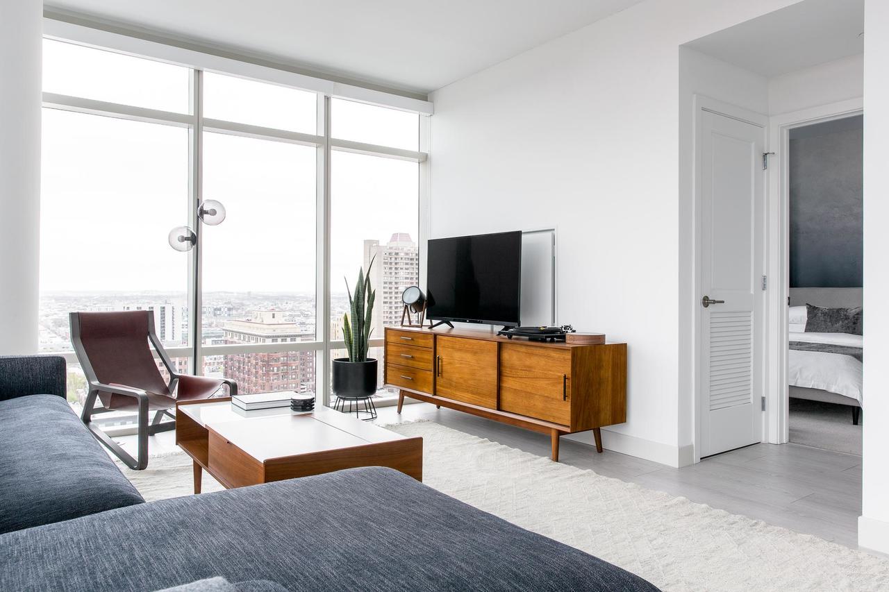 Hip 1BR/1BA + WiFi Lounge Downtown - thumb 6