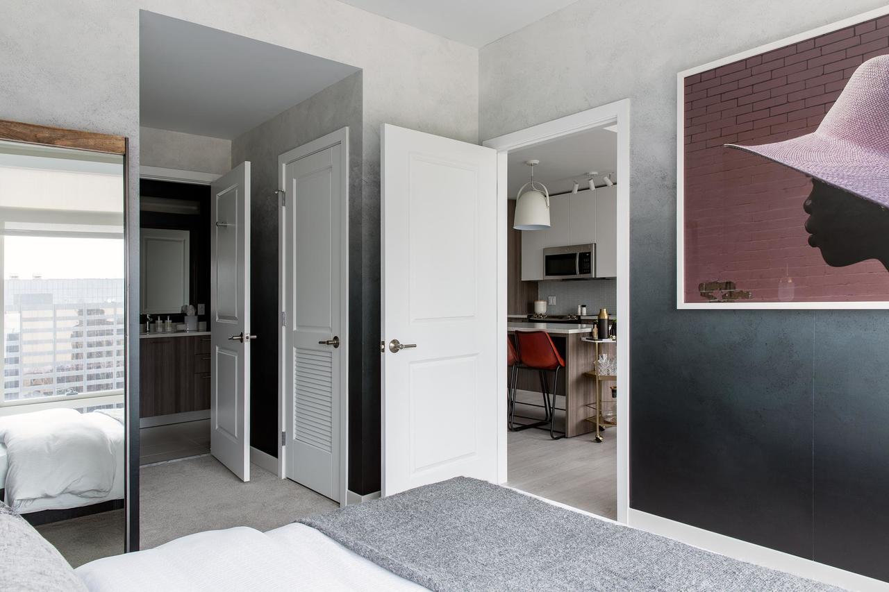 Sophisticated 1BR + Gym In Downtown - thumb 13