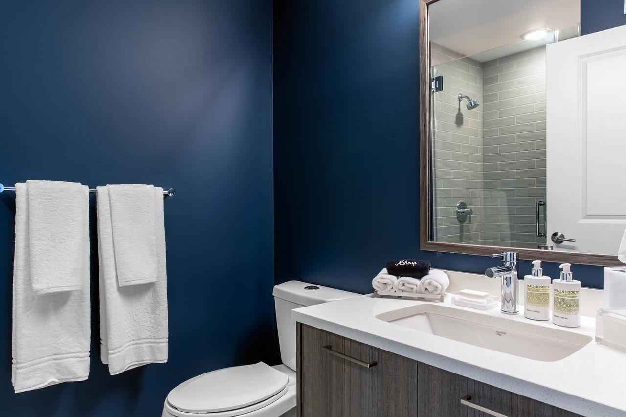 Stunning 2BR W/Gym Rittenhouse Sq - thumb 14