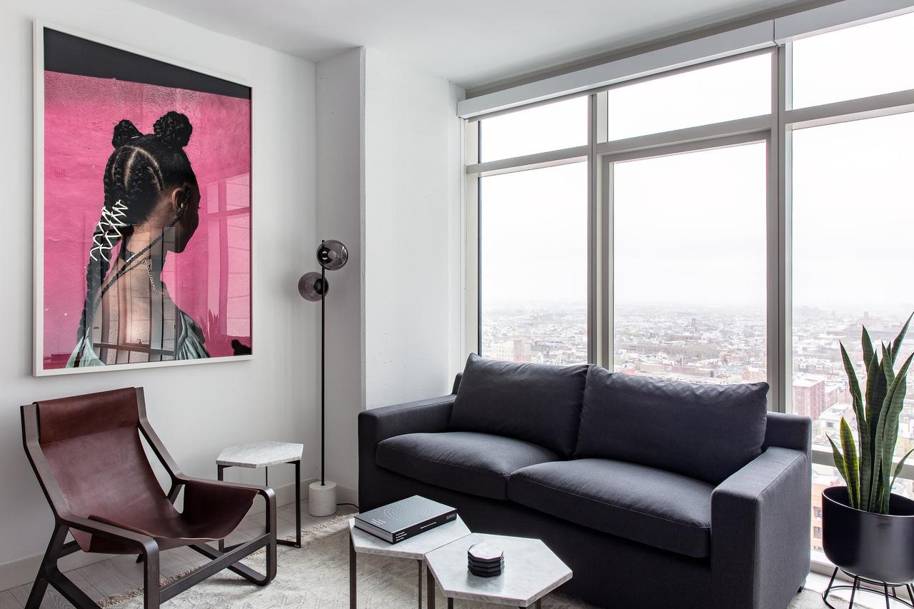 Stunning 2BR W/Gym Rittenhouse Sq