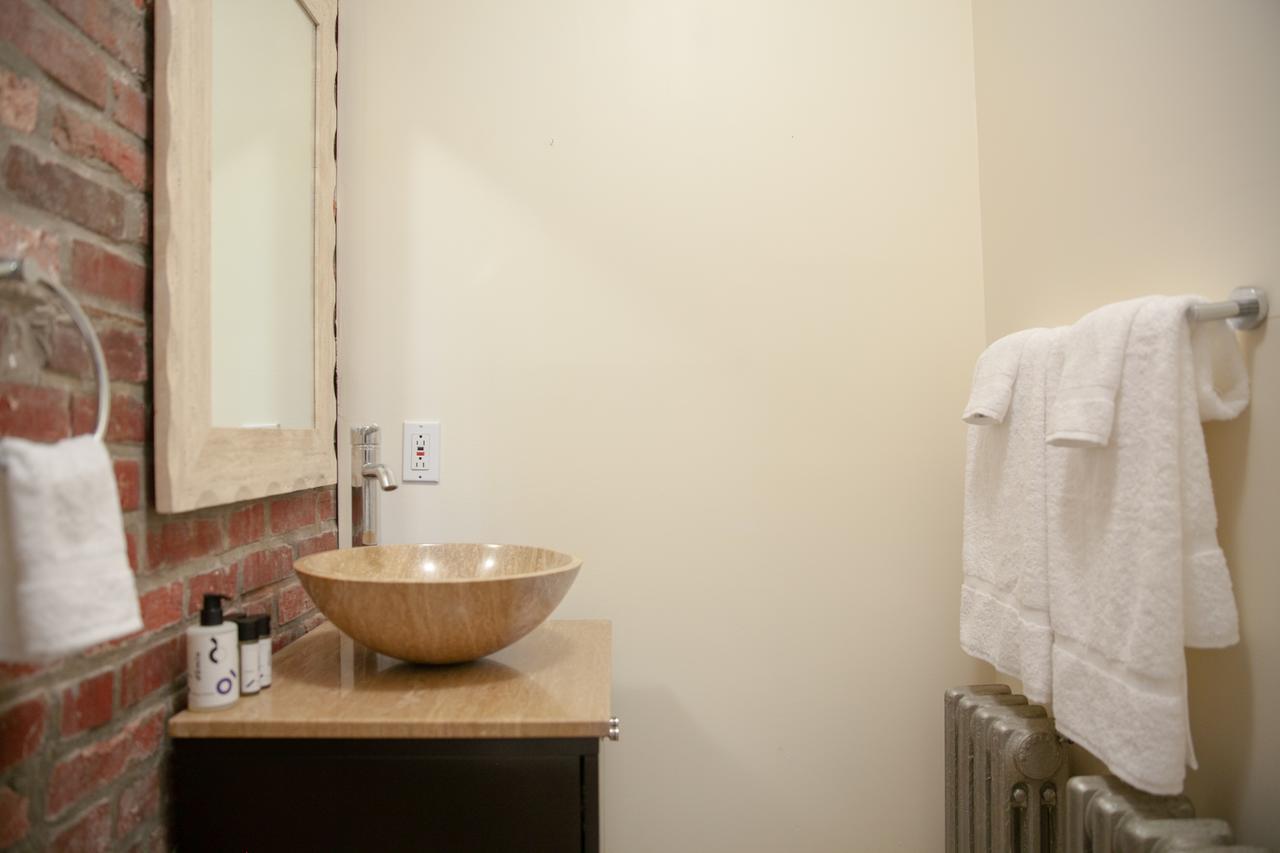 Charming 3BR Duplex Near Rittenhouse Sq By Domio - thumb 22