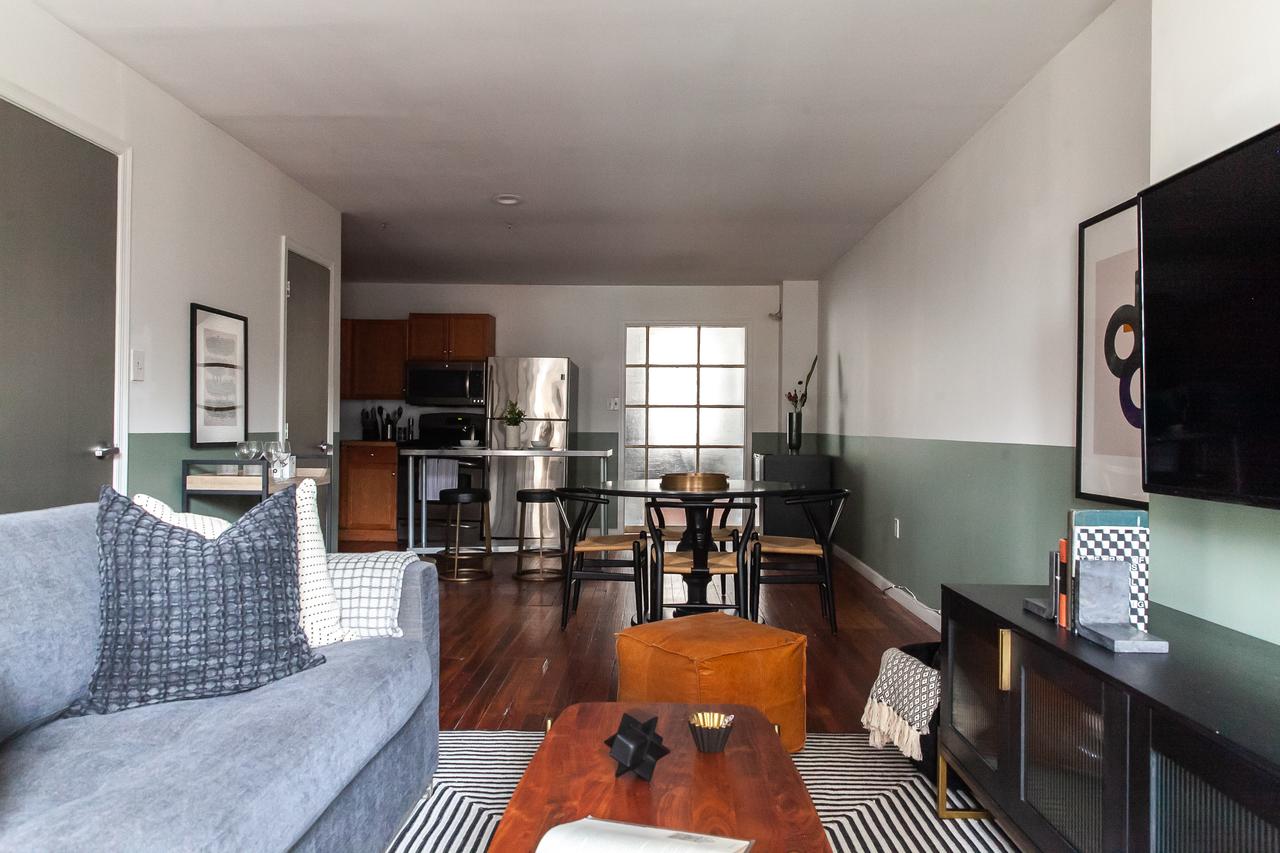 Charming 3BR Duplex Near Rittenhouse Sq By Domio - thumb 8