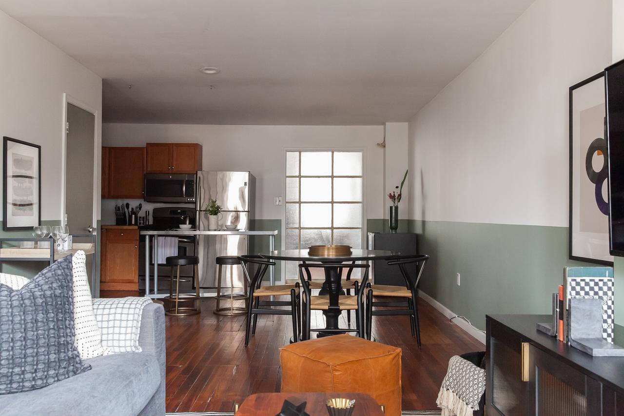 Charming 3BR Duplex Near Rittenhouse Sq By Domio - thumb 13