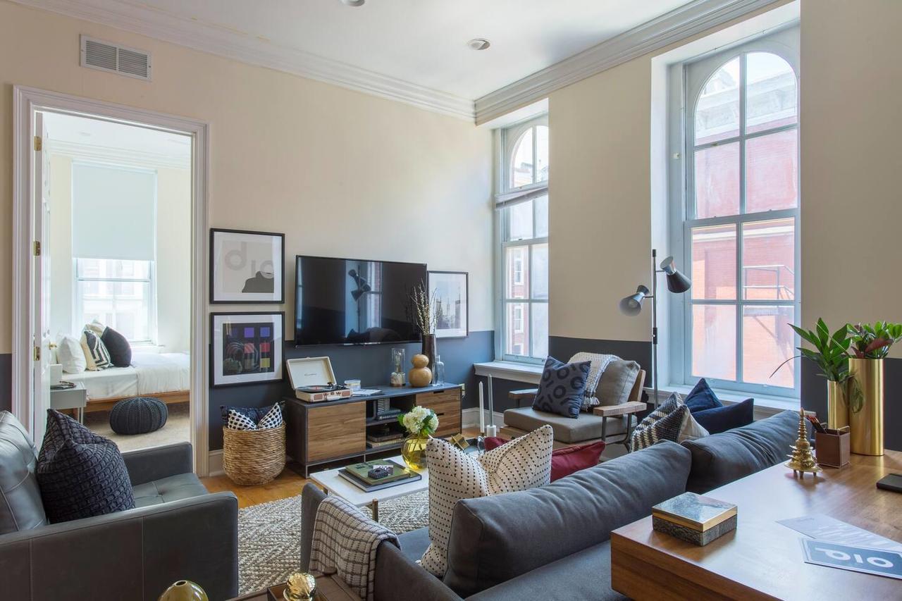 Chic 2BR/1BA Apt Near The Liberty Bell By Domio! - thumb 15