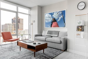 Prime 1BR + Lounge In City Center