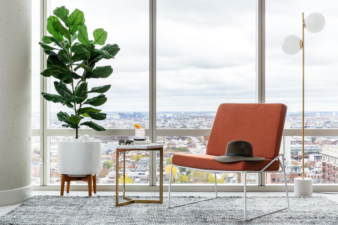 Prime 1BR + Lounge In City Center - thumb 1