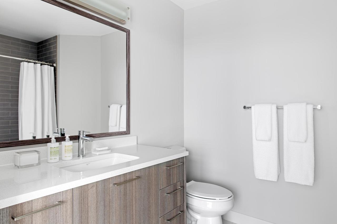Spacious 2BR + Gym In City Center - thumb 20