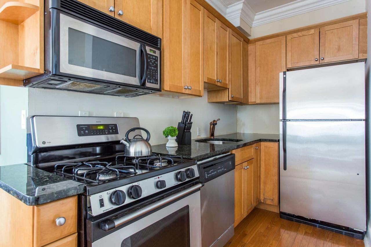 Prime 2BR Apt Near Independence Hall By Domio! - thumb 0