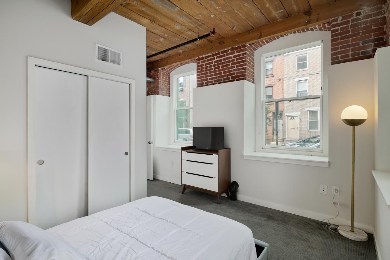 Spacious 2BR-2BA With Patio In Northern Liberties - thumb 7