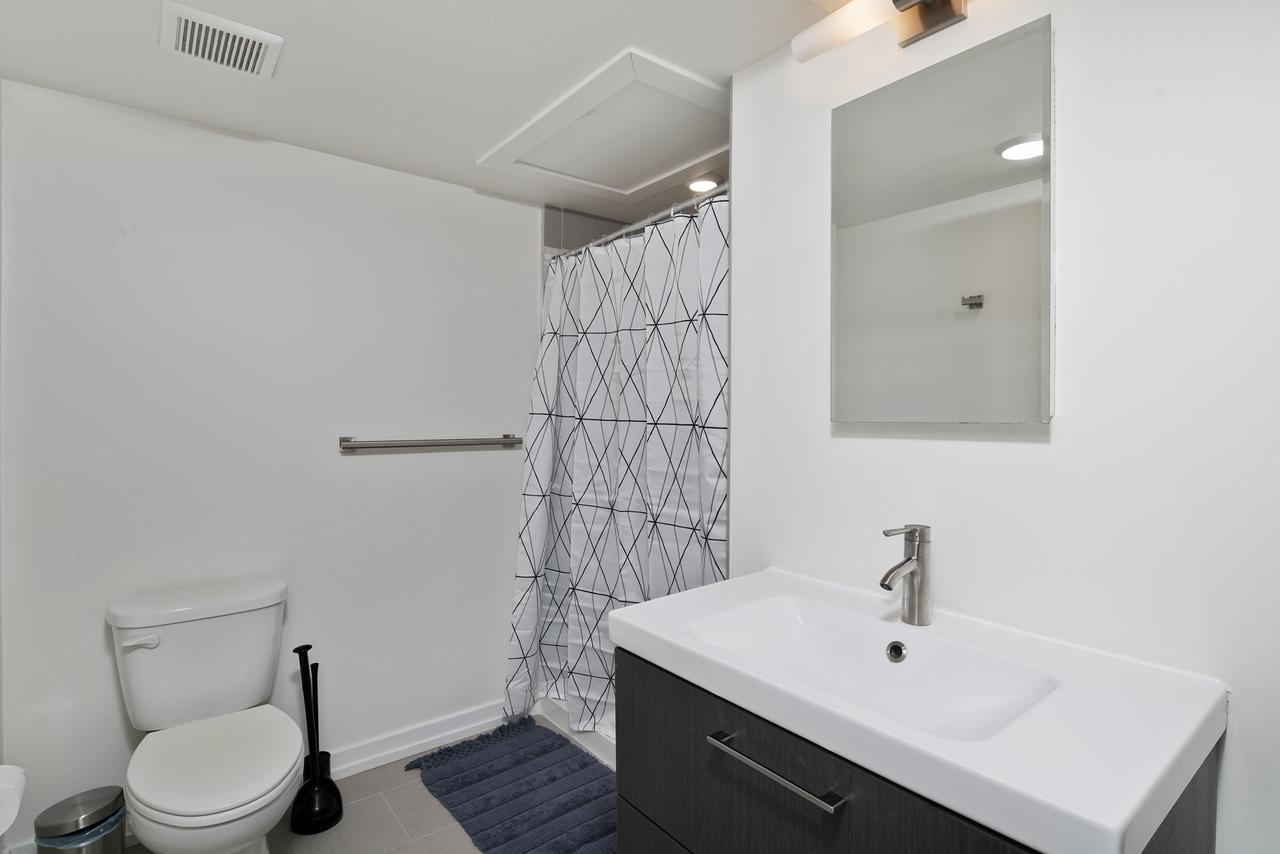 Spacious 2BR-2BA With Patio In Northern Liberties - thumb 8
