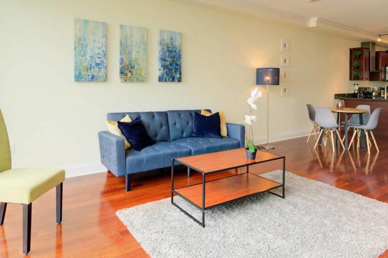 LUXURY LIVING 2BR 2 BTH- 1,400 Sf With POOL, ROOFTOP TERRACE, SPA, And PARKING - thumb 16