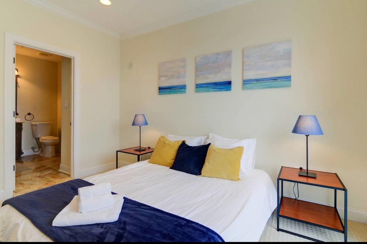 LUXURY LIVING 2BR 2 BTH- 1,400 Sf With POOL, ROOFTOP TERRACE, SPA, And PARKING - thumb 20