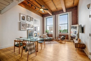Beautiful Modern Loft Historic Old City 1 BR