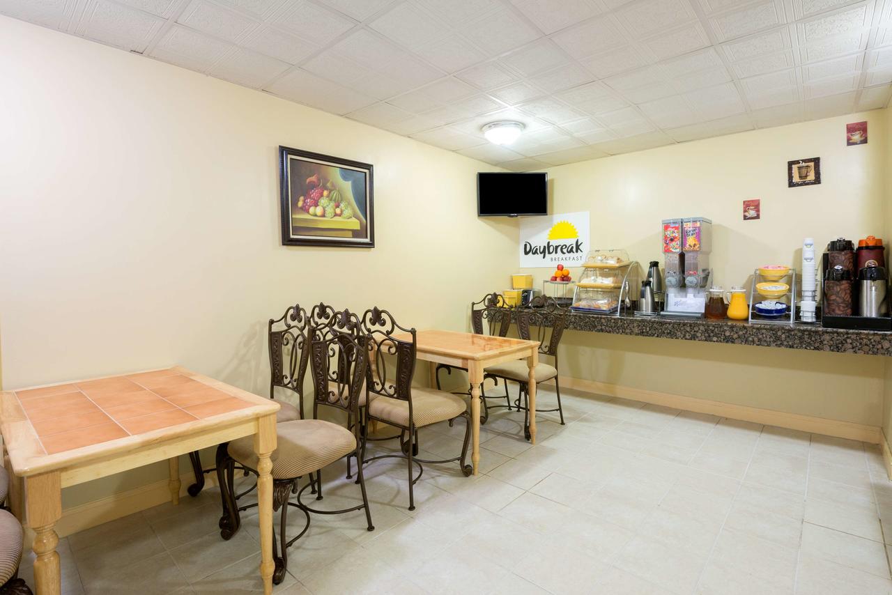 Days Inn By Wyndham Philadelphia - Roosevelt Boulevard - thumb 21