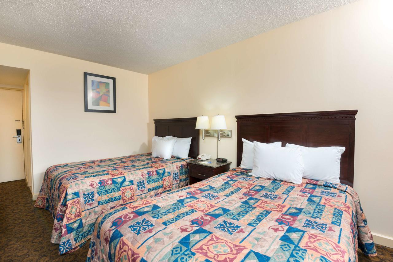 Days Inn By Wyndham Philadelphia - Roosevelt Boulevard - thumb 12