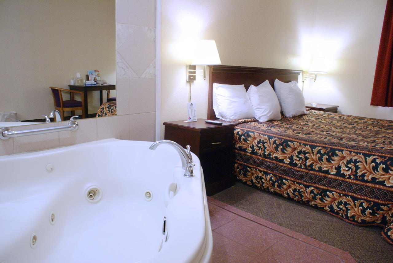 Days Inn By Wyndham Philadelphia - Roosevelt Boulevard - thumb 2