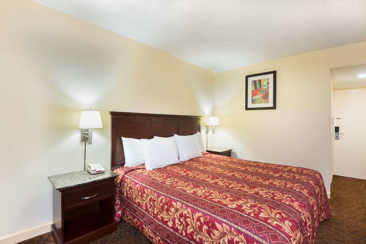 Days Inn By Wyndham Philadelphia - Roosevelt Boulevard - thumb 16