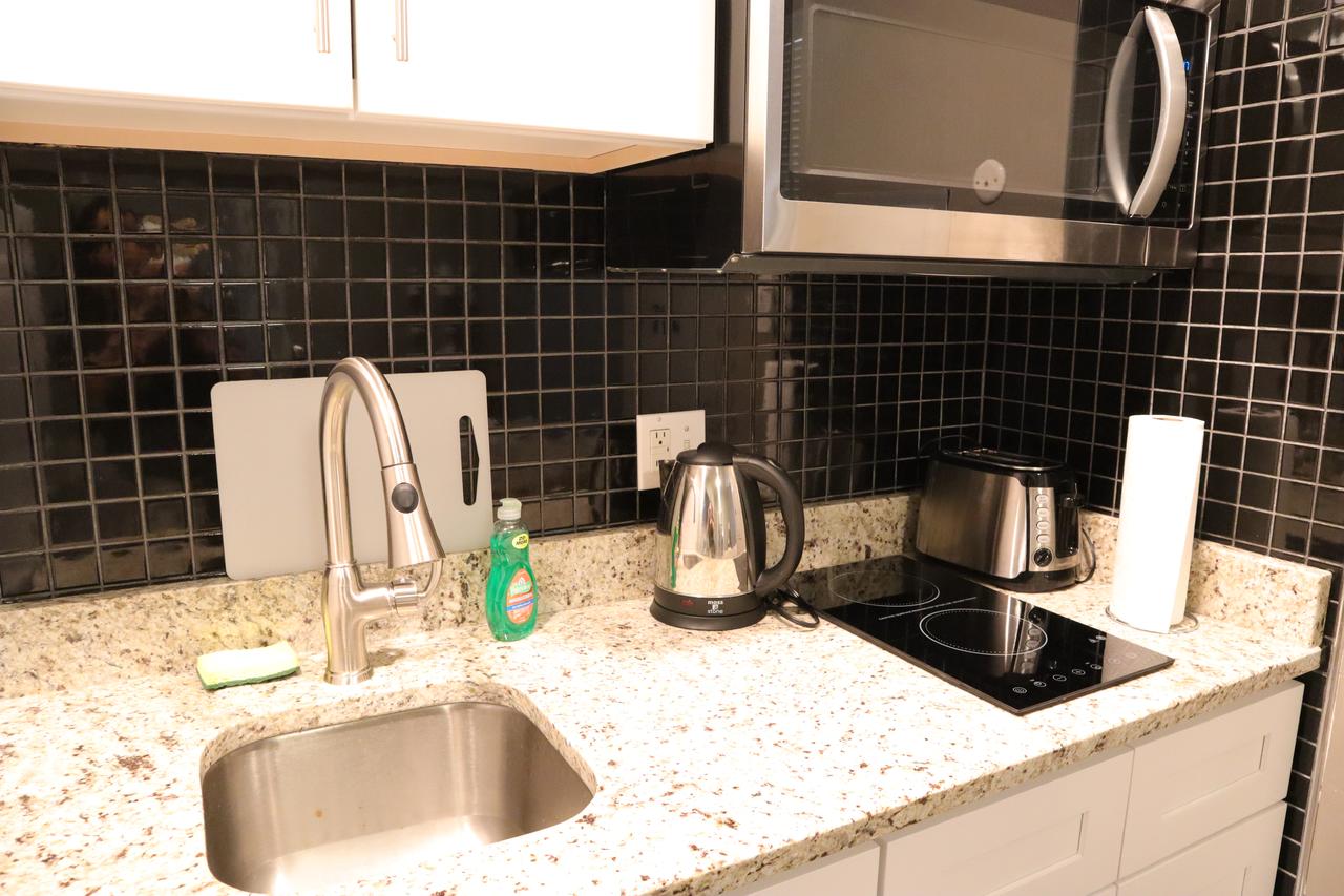 Center City, Convention Center, Jefferson Apt 402 - thumb 7