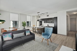 Stunning 2BR 2BA In Center City, A Block From City Hall