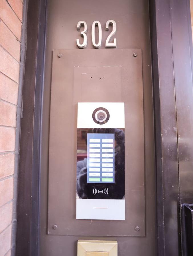 Center City, Convention Center Apt 204 - thumb 1