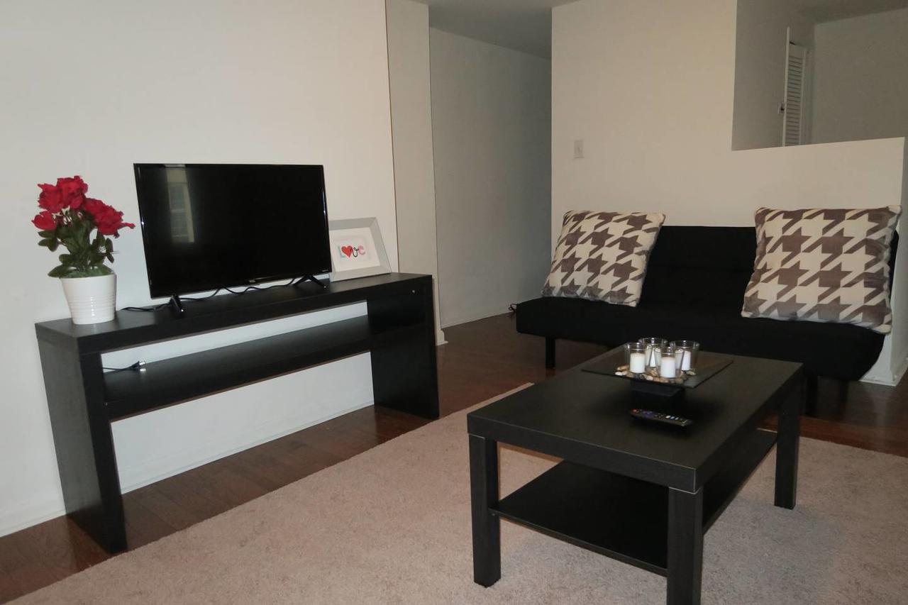 2 Bedroom Rittenhouse Square Apt - thumb 0