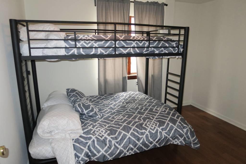 2 Bedroom Rittenhouse Square Apt - thumb 3
