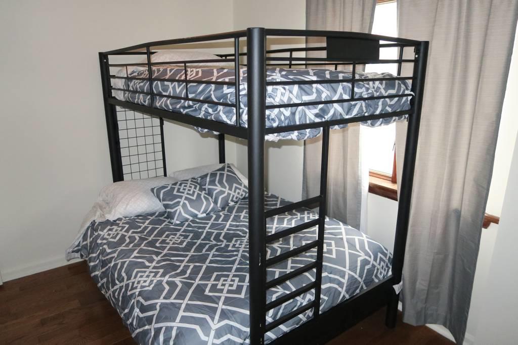 2 Bedroom Rittenhouse Square Apt - thumb 8