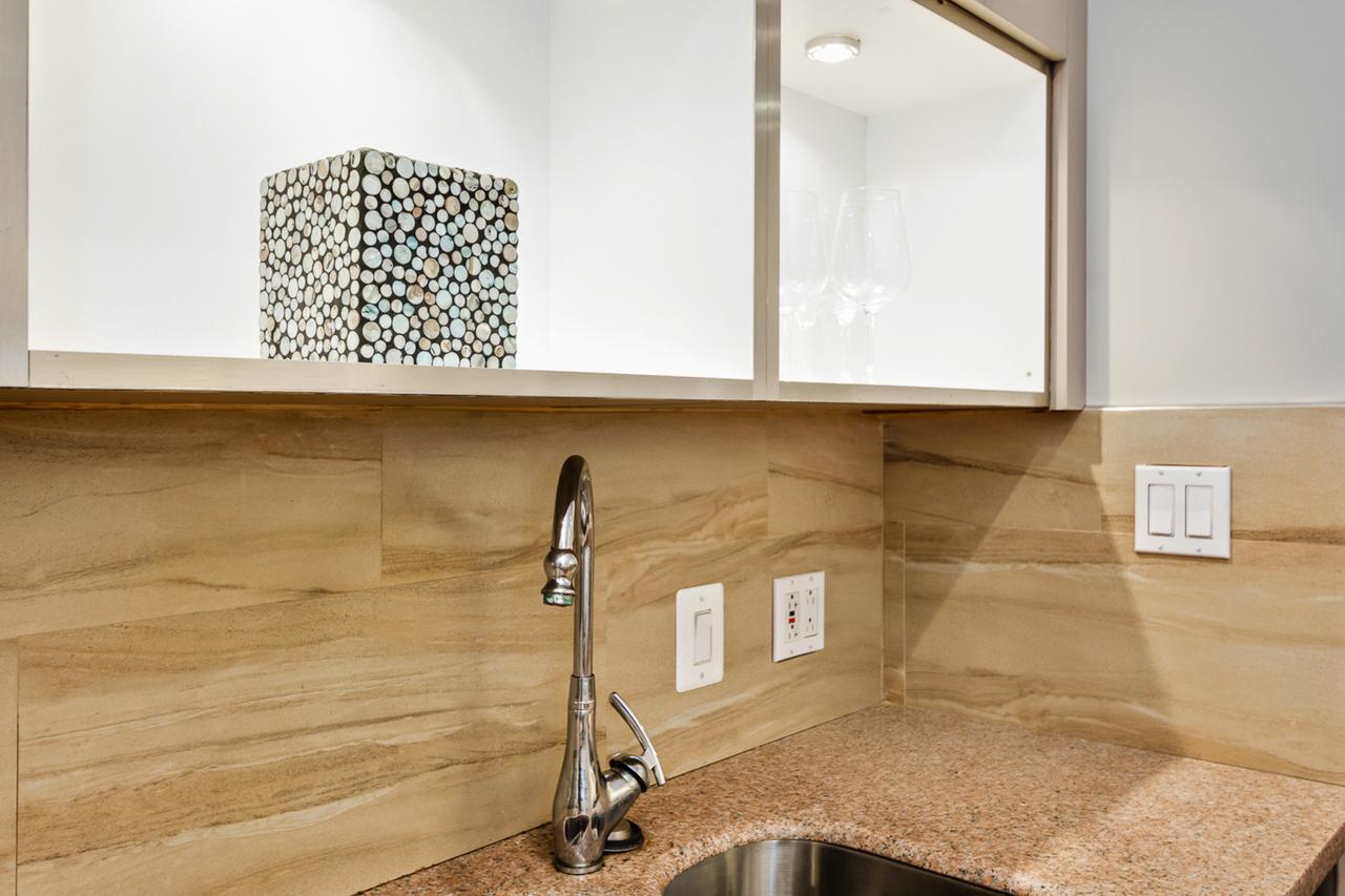 Stylish Center City 1bd Apartment - thumb 10