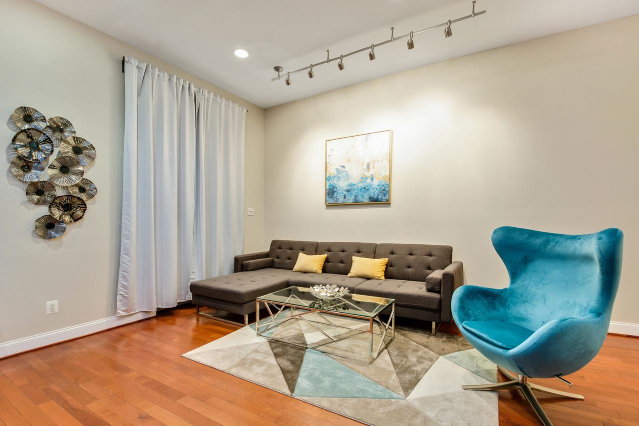 Stylish Center City 1bd Apartment - thumb 7