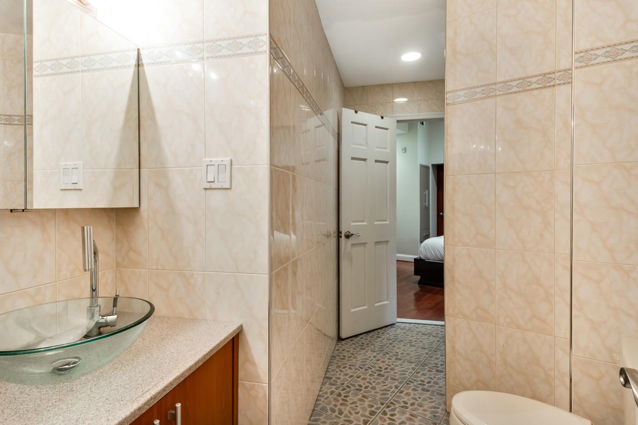 Stylish Center City 1bd Apartment - thumb 6
