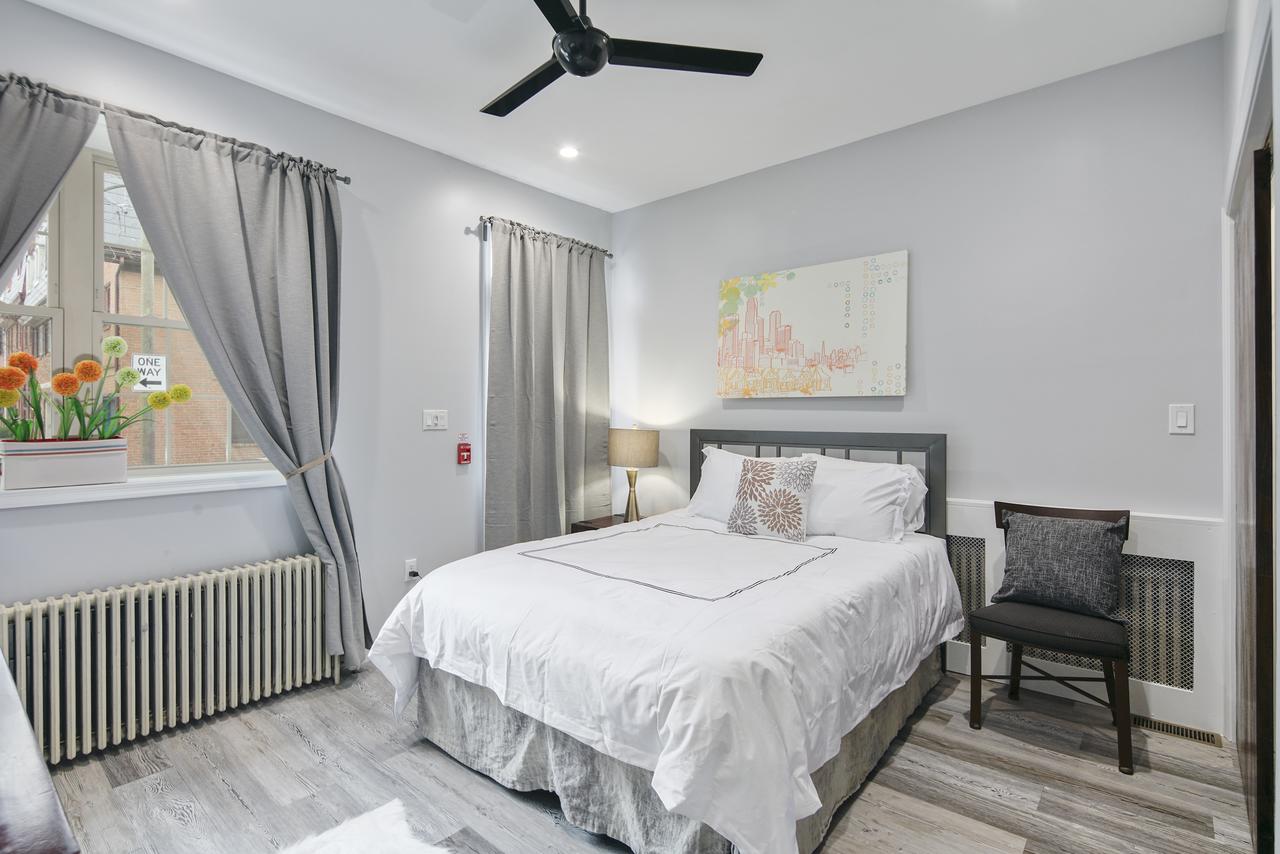 Bright, Modern Corner Unit -- Walk To Kimmel Center - thumb 6