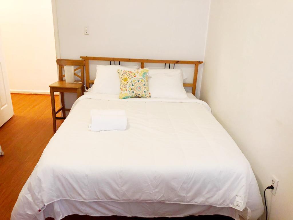 3 BDRM Apartment 10 Mins From Downtown And 5 Mins From UPENN - thumb 1