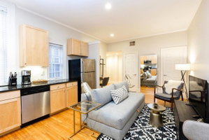 Walker's Paradise 2-Bdrm In Rittenhouse Square