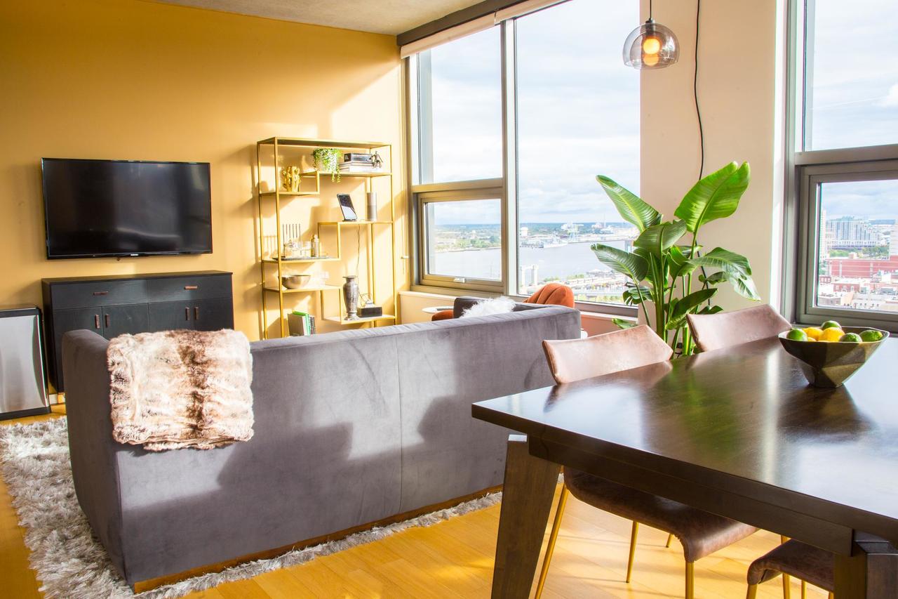 Best Skyline Views! 2BR In Old City - thumb 5