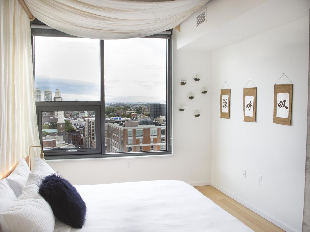 Coral Homes - Designer Penthouse In Old City - Zen Suite - thumb 9