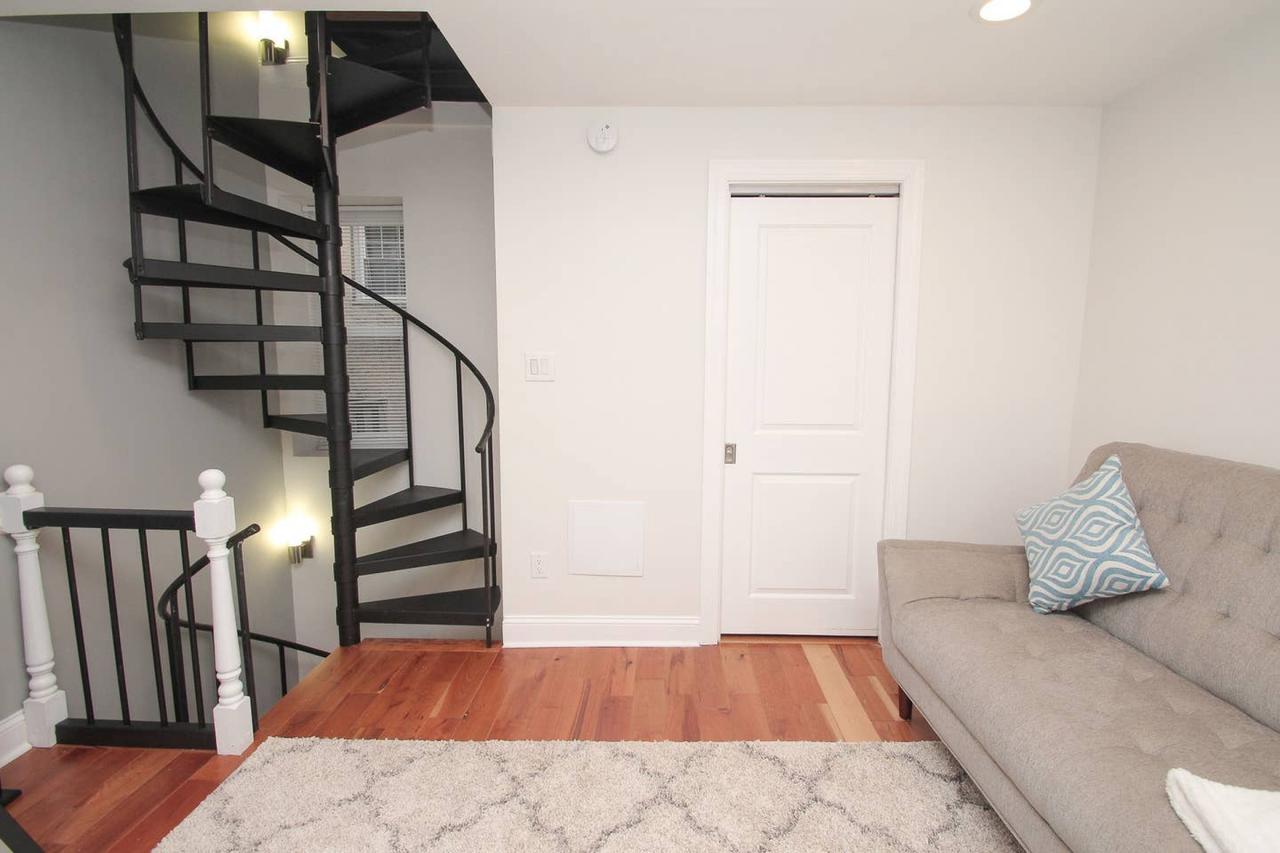Spectacular Downtown Trinity! Sleeps 6! - thumb 9