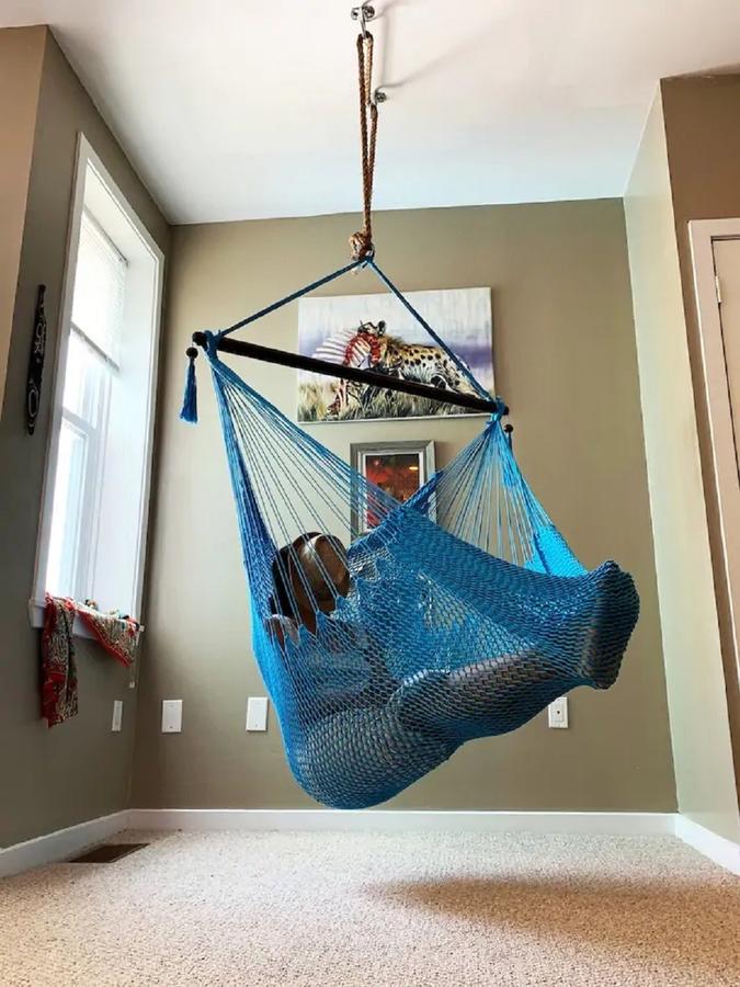 MASSiVE Bohemian Oasis In Philly! 5 Bdrm/Sleeps 12 - thumb 23