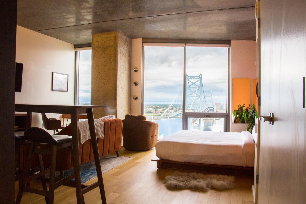 Coral Homes - Designer Penthouse In Old City - Nirvana Suite - thumb 3