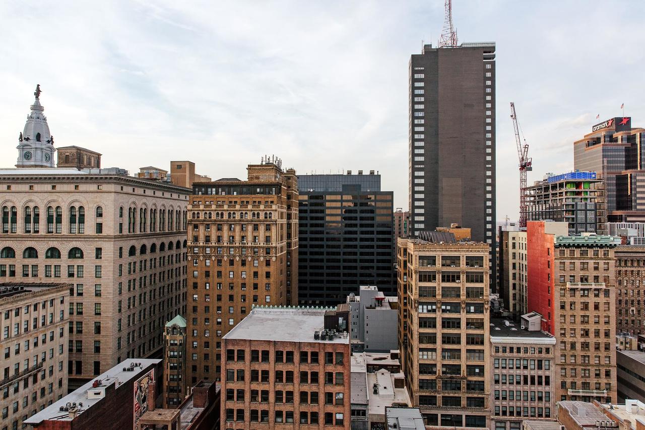 Lux Studio W/ Views In City Center - thumb 11