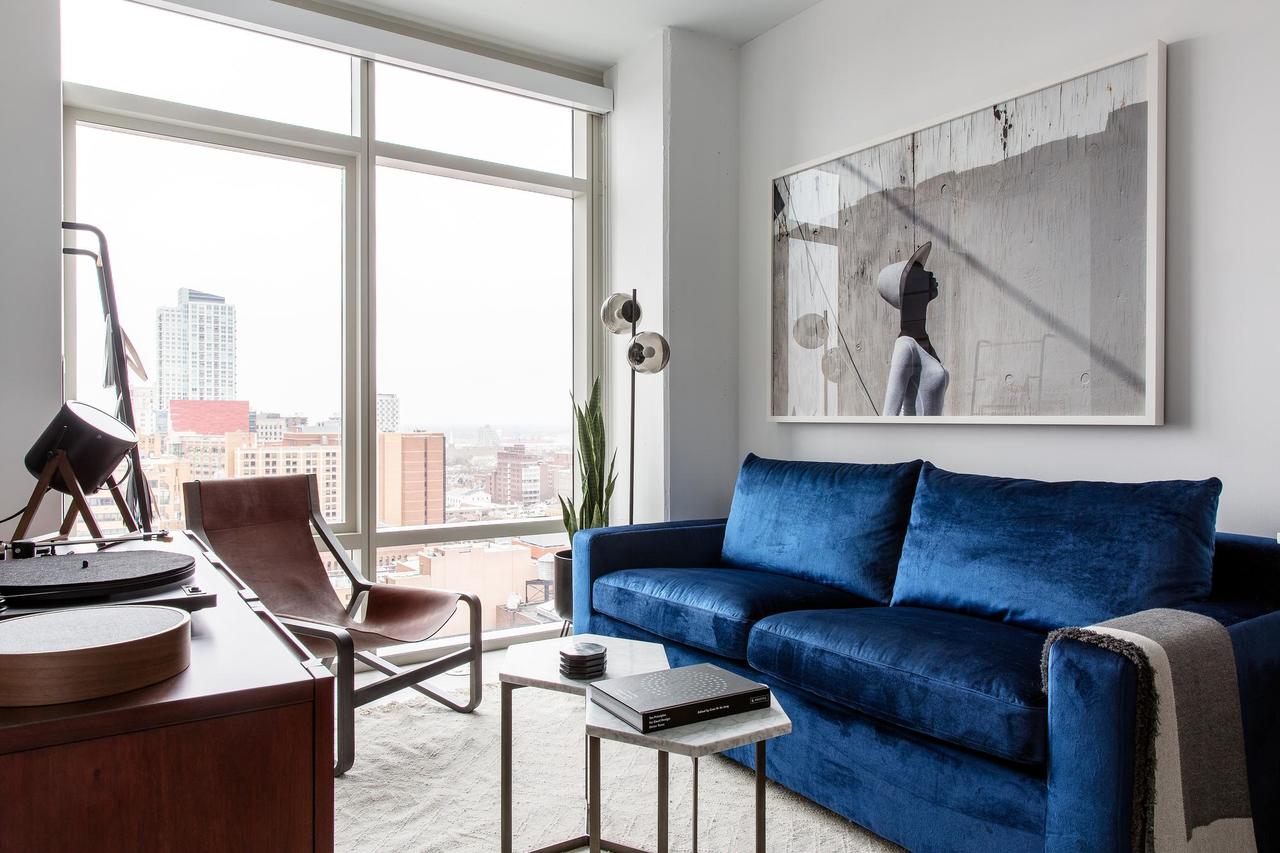 Lux Studio W/ Views In City Center - thumb 10