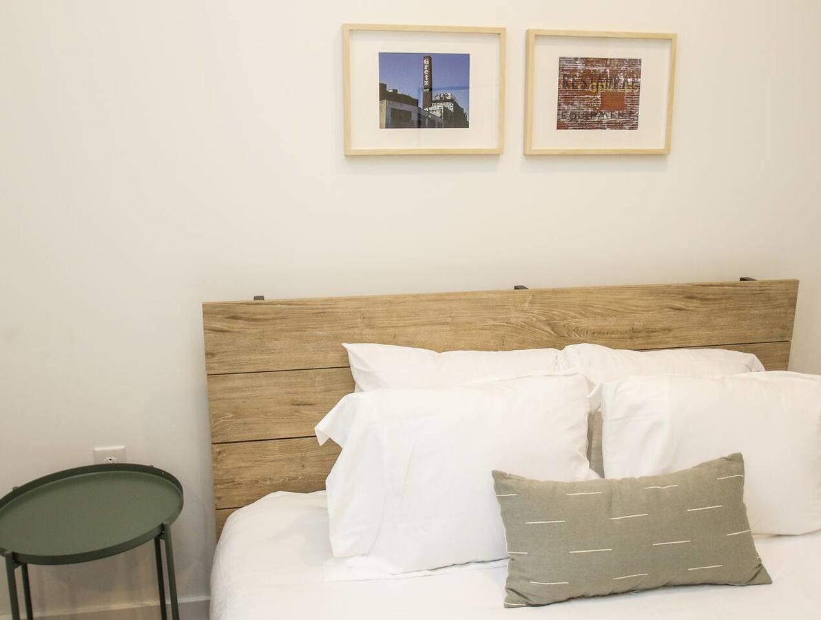 FOREVER PHILLY + SPACIOUS COUPLES GETAWAY - thumb 9