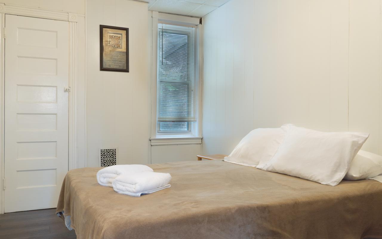 3 BDRM Home For Upto 10 People Near UPENN And CHOP - thumb 1