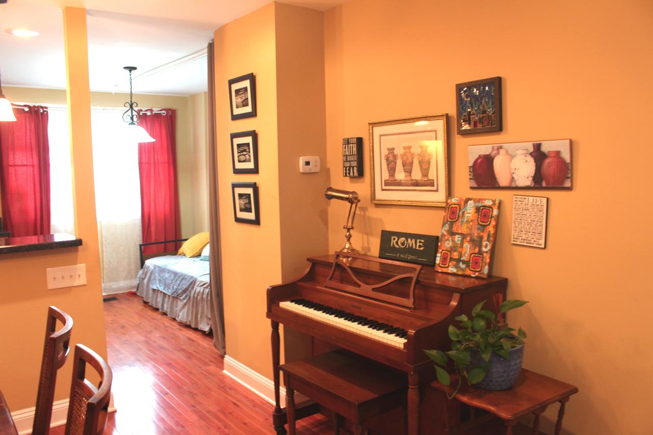 Tuscany 2900 - Classic Italian Style 3BR W Parking Near Airport - thumb 1