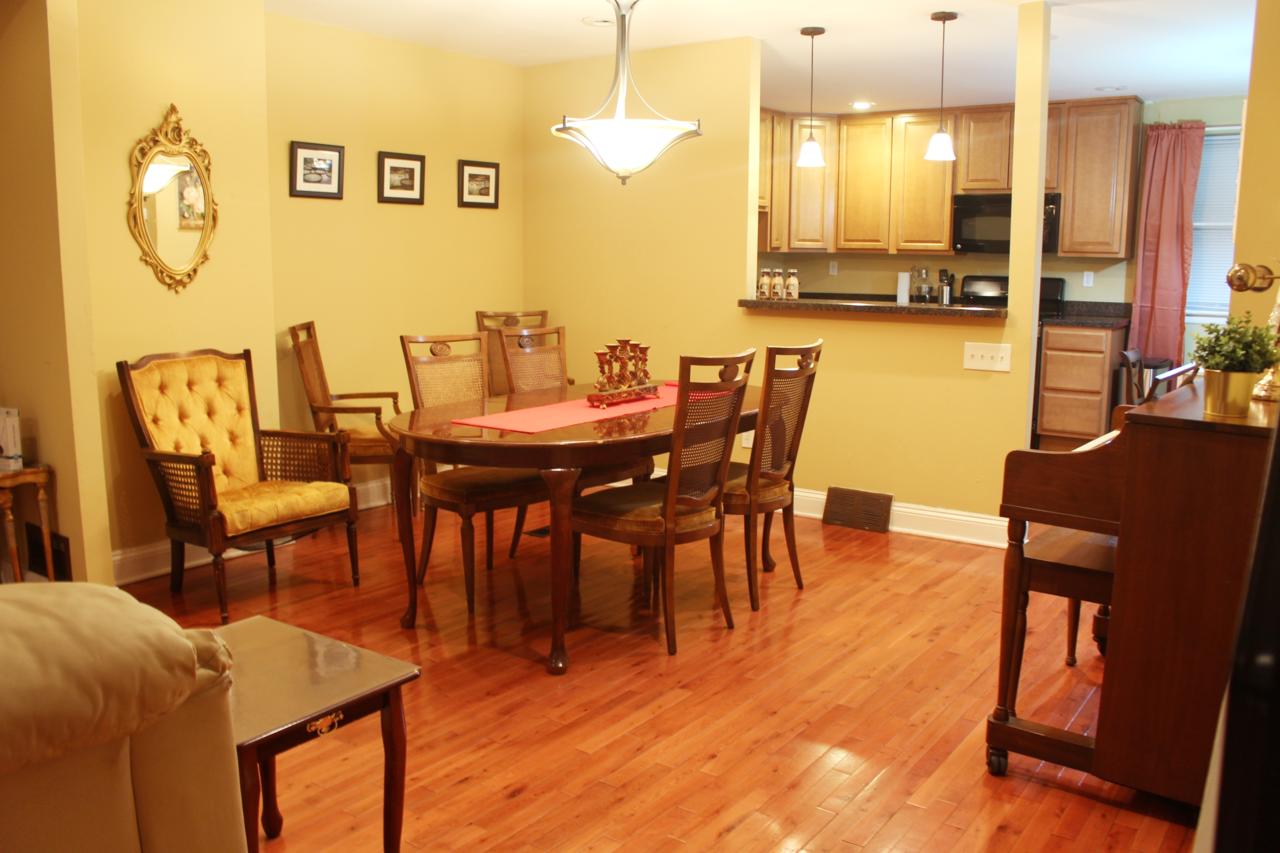 Tuscany 2900 - Classic Italian Style 3BR W Parking Near Airport - thumb 2